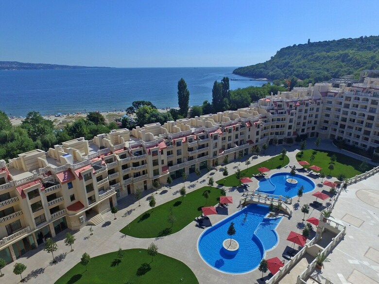Varna South Bay Apart Complex
