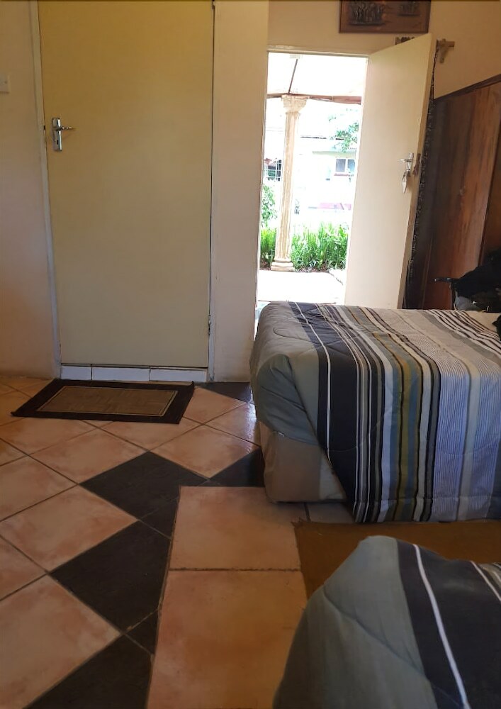 Hotel Intercom Lodge