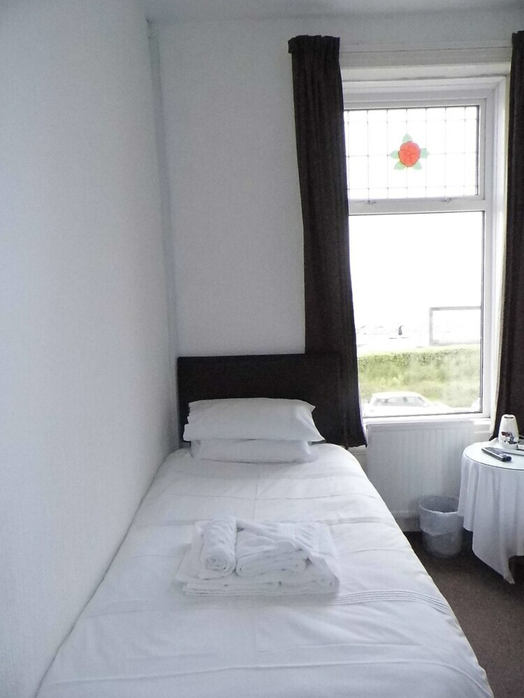 Bed & Breakfast The Kerswell Hotel