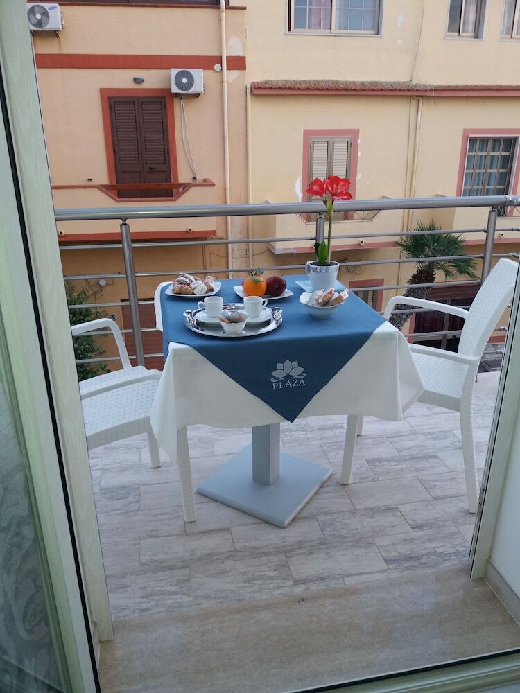 Bed & Breakfast Plaza