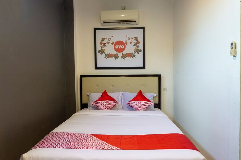 Hostal Oyo 916 Bintara Guest House