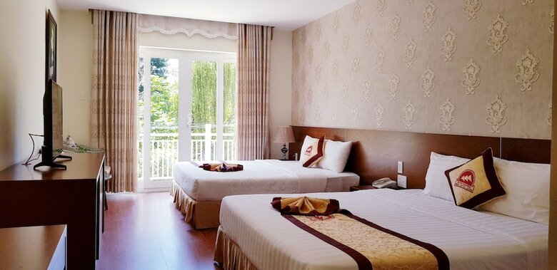 Mimosa Phuong Nam Hotel