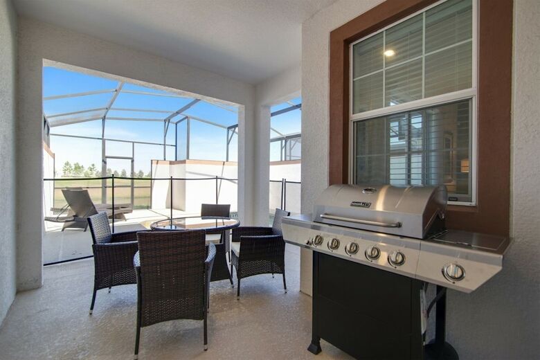 4br 3ba Townhouse In Championsgate