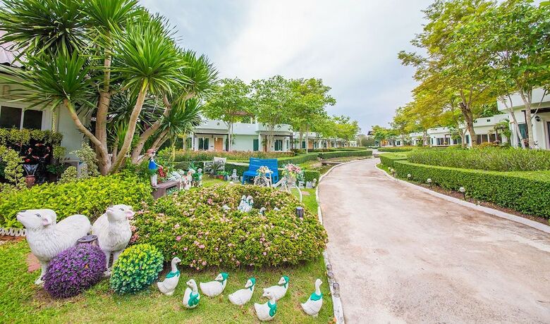Hotel Villa Reina Khao Yai Resort