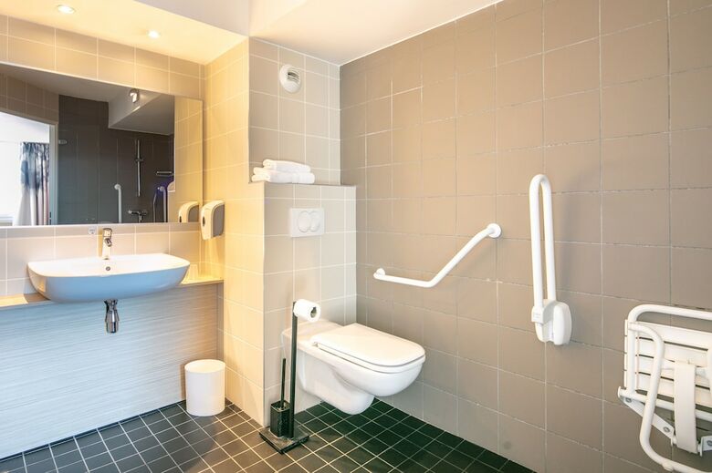 Hotel Premiere Classe Lyon Est - Saint Quentin Fallavier - A�roport