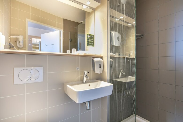 Hotel Premiere Classe Lyon Est - Saint Quentin Fallavier - A�roport