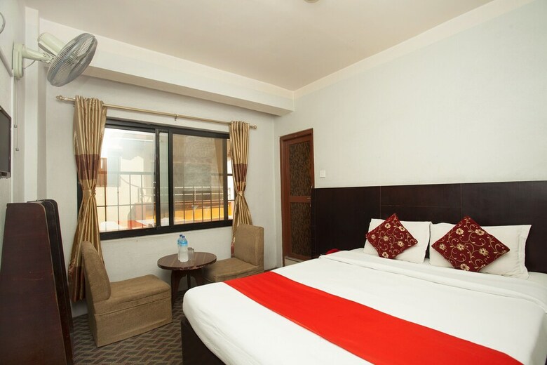 Spot On 428 Hotel President