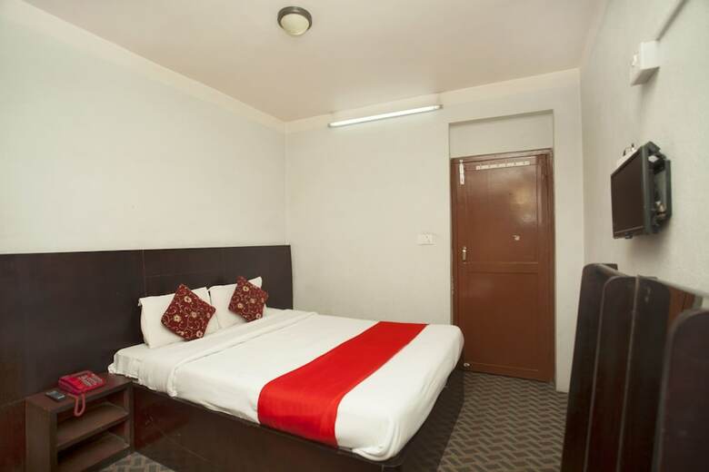 Spot On 428 Hotel President