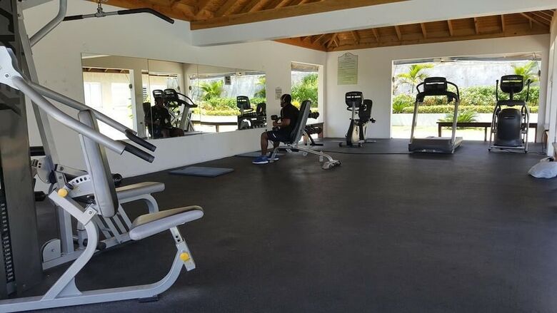 Sea Breeze Villa At Coolshade