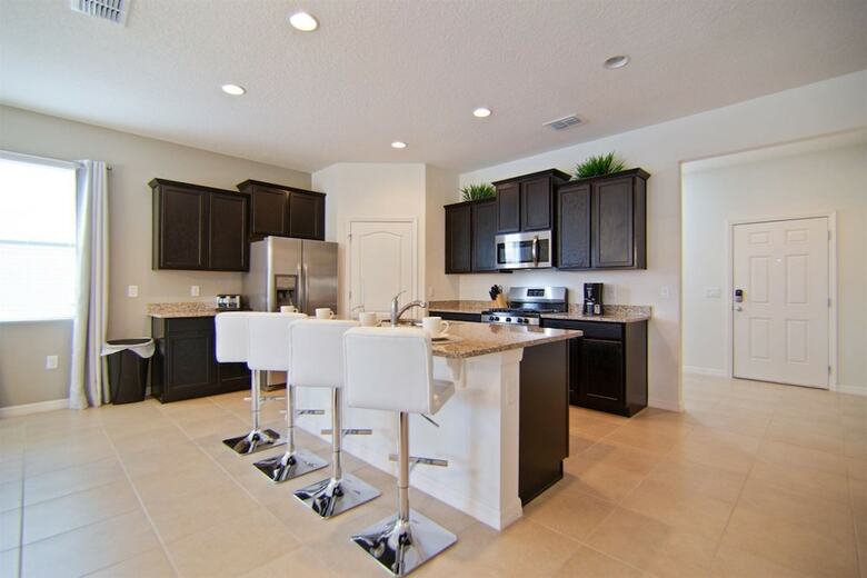 5br Pool Home W Gameroom