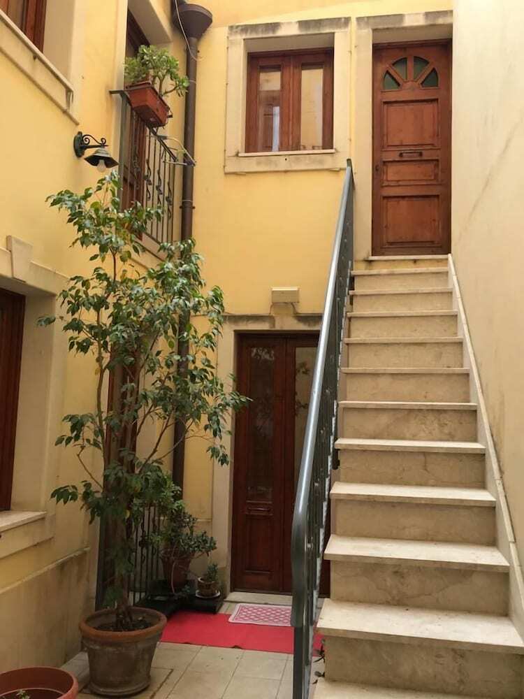 Sike Hotel Residence