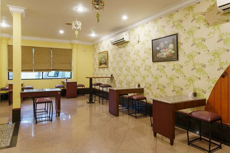 Hotel Reddoorz Plus Near Ancol