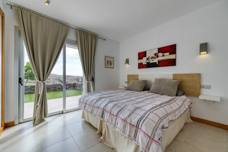 Villa Salobre Vista Golf 2