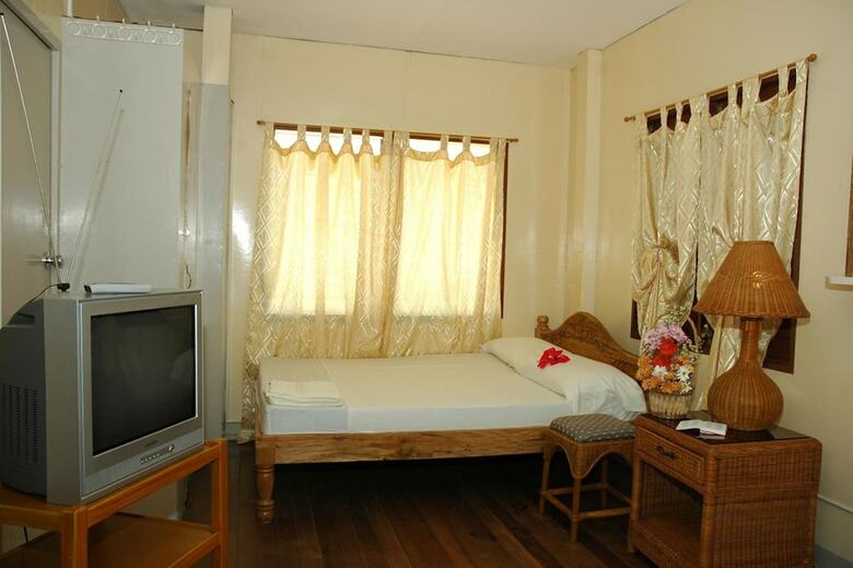 Hotel Masamayor's Beach House And Resort
