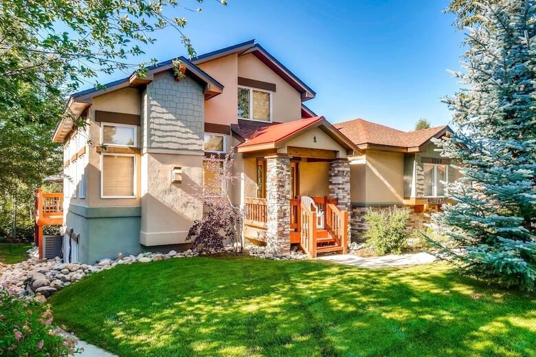 Cascades Townhomes Shasta 4