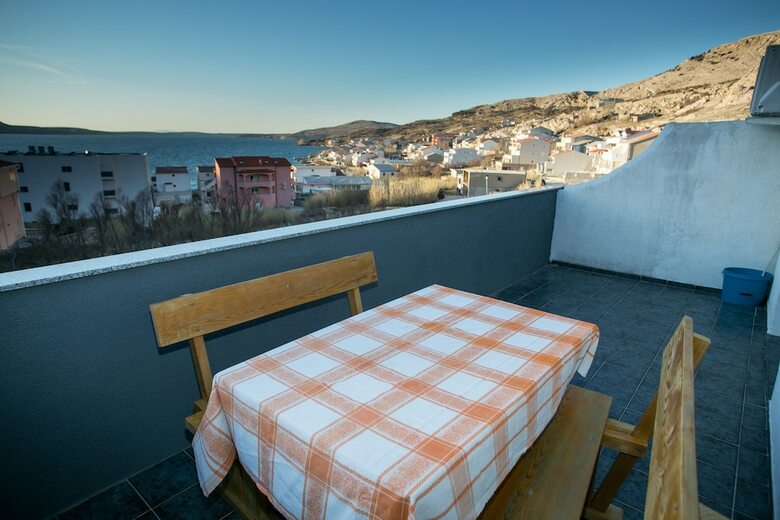Apartments Dalmatinka Metajna Novalja