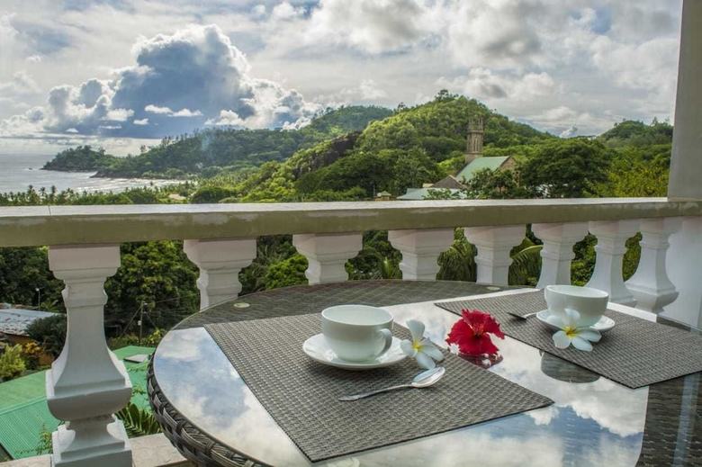 Hotel Les Elles Guesthouse Self Catering