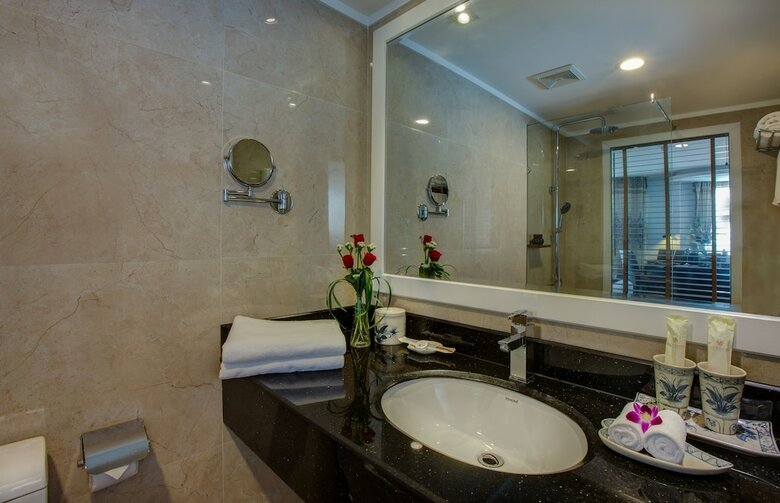Hanoi La Siesta Diamond Hotel