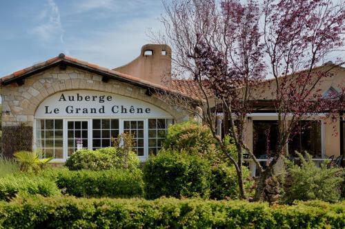 Hotel Logis Auberge Du Grand Ch�ne