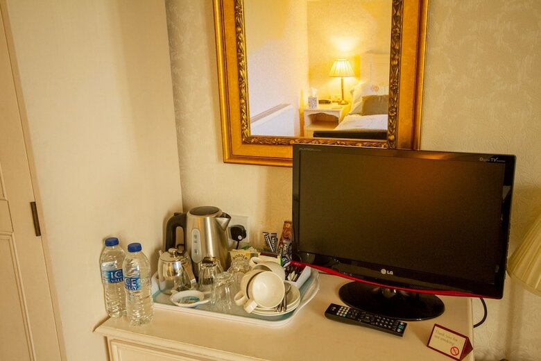 Hotel Holcombe House