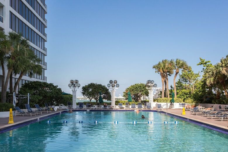 3 Bedroom Condo With Stunning Balcony View