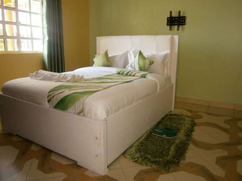Hotel Elgon Village Guest House