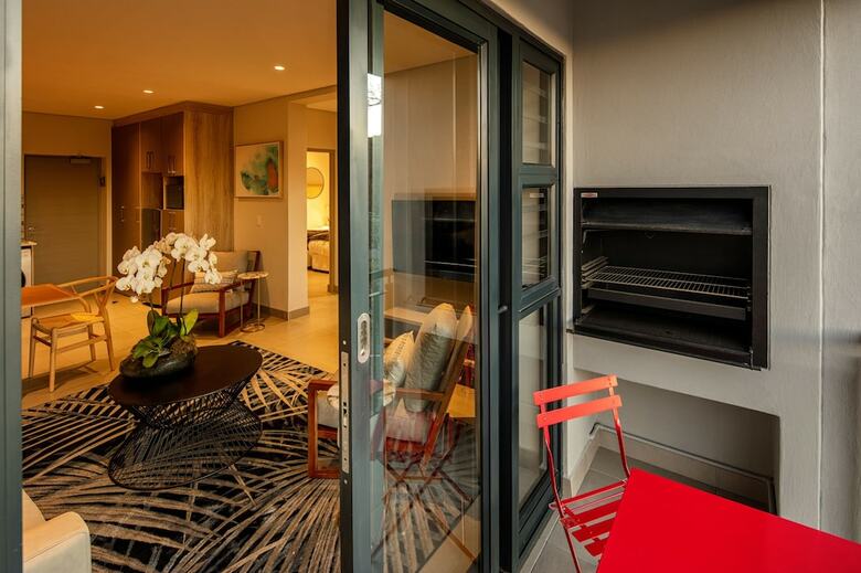 The Den Apartments By Cape Summer Villas