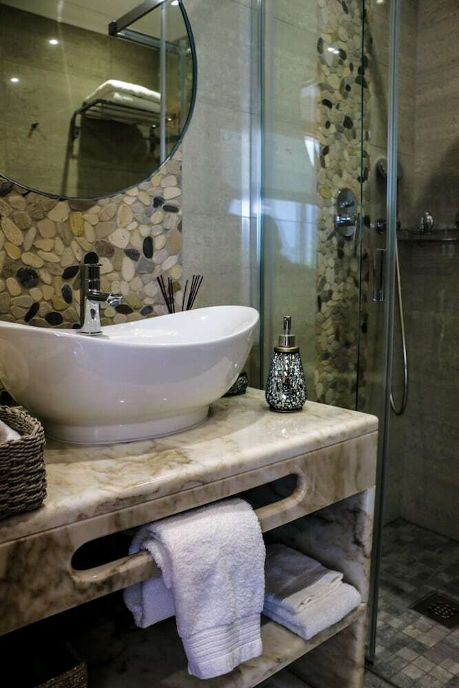 The Birds Nest Luxury B&B