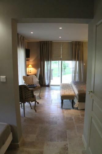 Bed & Breakfast Domaine De Mejeans
