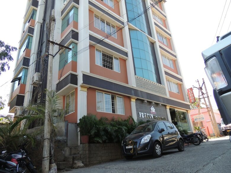 Hotel Ferdin Home Stay