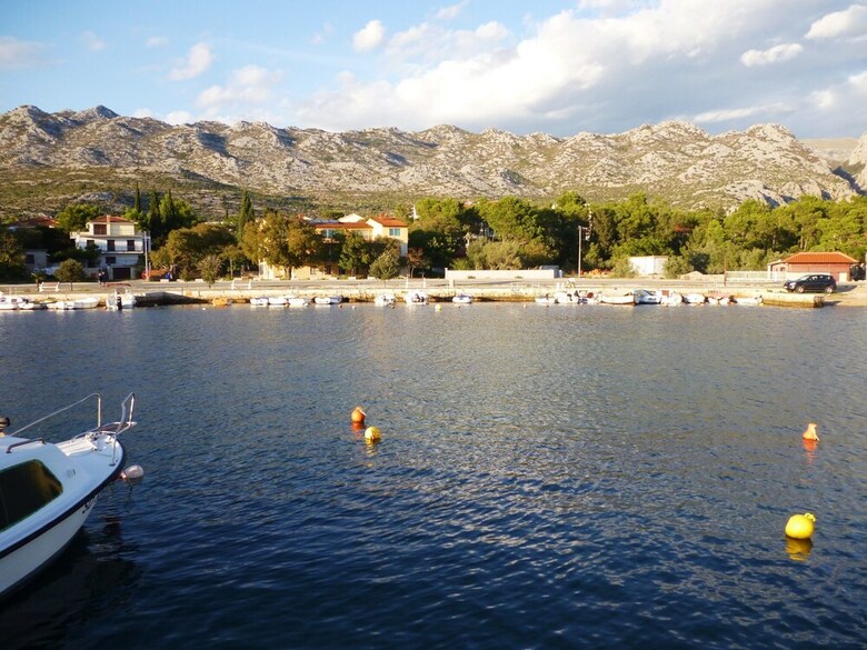 Apartments Sidro-by The Sea