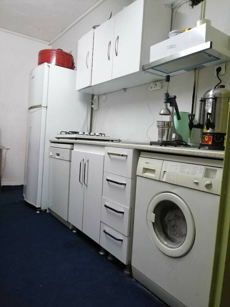 Hotel Terrace Yasar Hostel - Adults Only