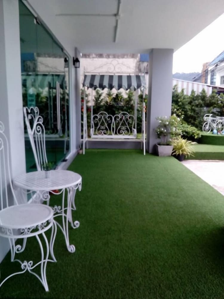 Hotel Little Bird Phuket