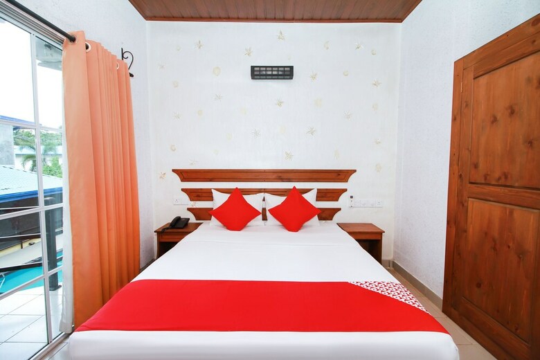 Oyo 242 Dhanamuthu Hotel And Banquets