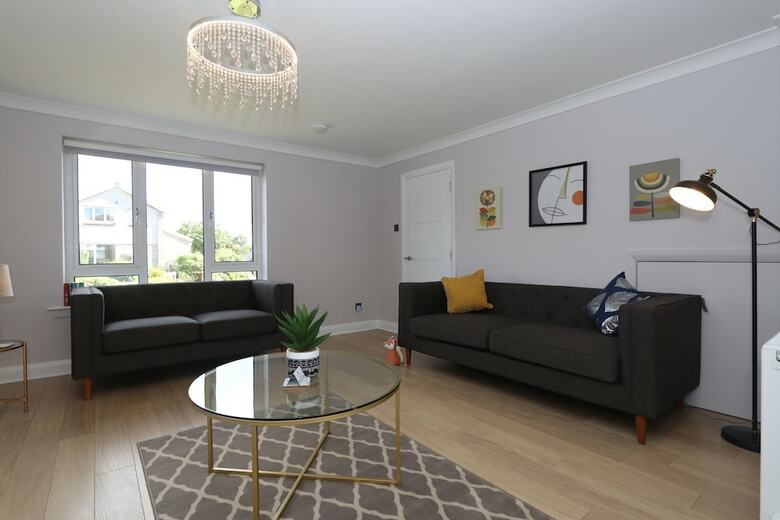 Dunfermline Luxury 3 Bedroom House