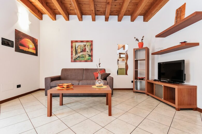 Apartamento Peschiera - Martiri Del Lavoro