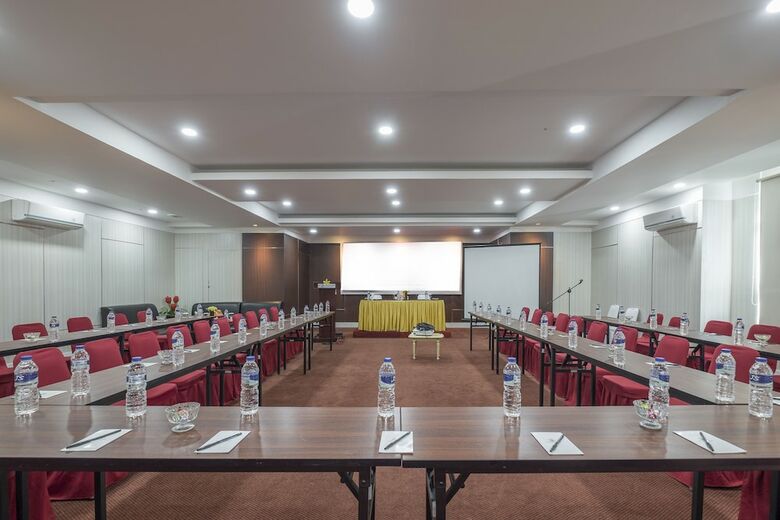 Oyo 1114 Hotel Denpasar Makassar