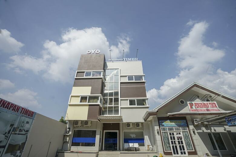 Hostal Oyo 958 Penginapan Timur