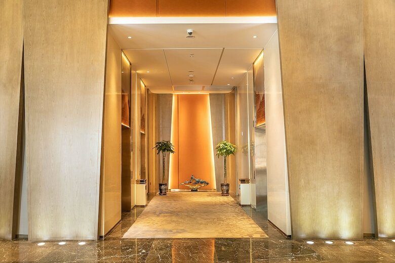 Xinyu Crown Hotel