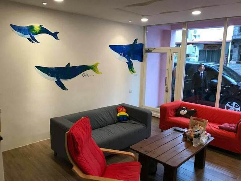 Hotel Rainbow Promise
