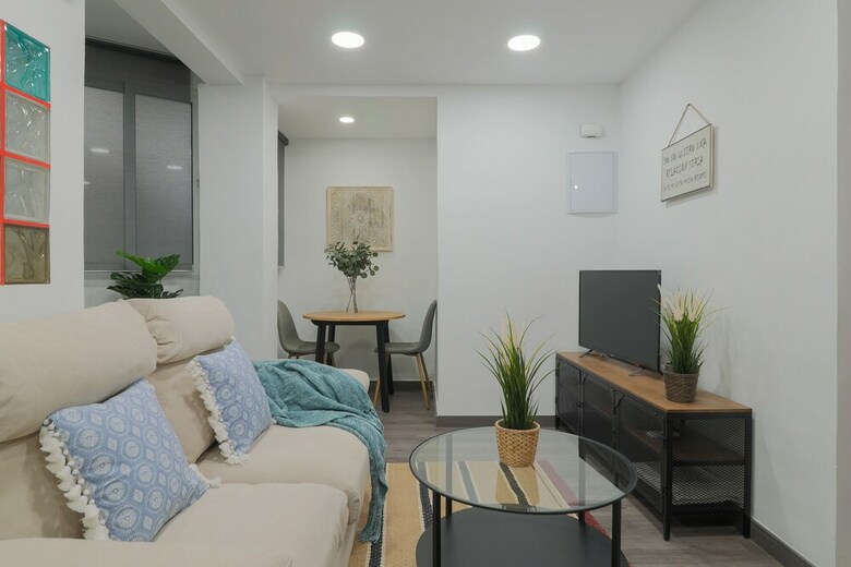 Friendly Apartment By The Beach Near Downtown