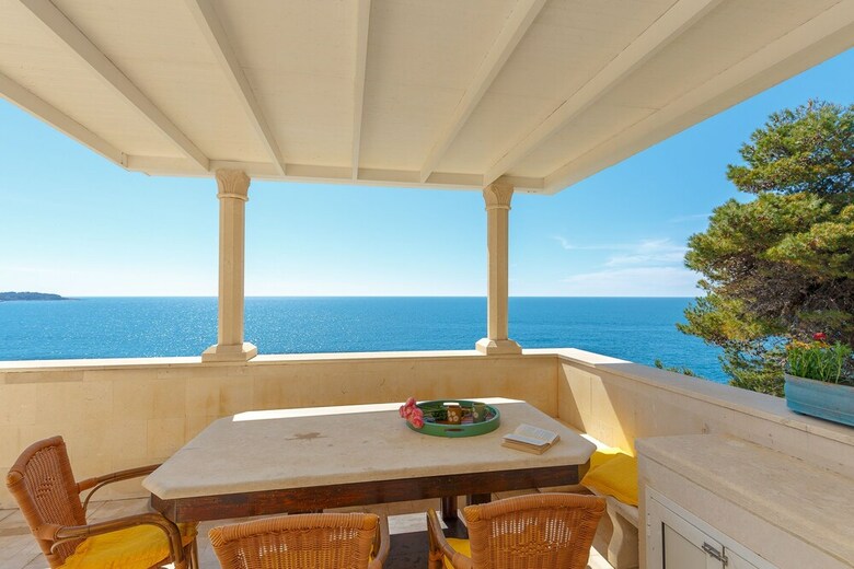 Hedera Estate, House Hedera IV