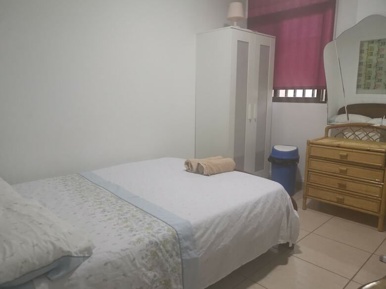 Hotel Doramas Private Rooms Shared Toilet
