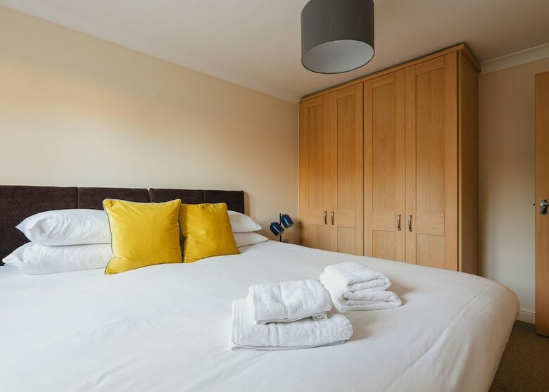 Business Park Apartments (Peymans)