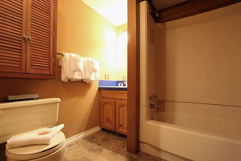 Rainbow Suites By Whistler Retreats