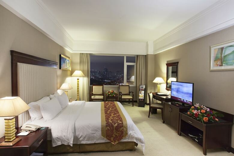 Guangzhou Easttune Hotel