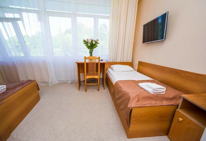 Garden Hills Hotel