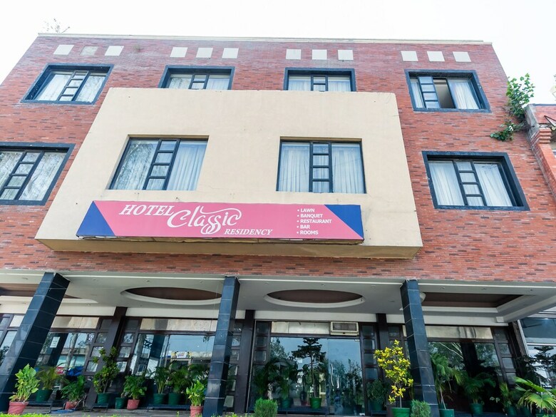 Capital O 26351 Hotel Classic Residency