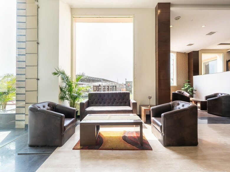 Capital O 26351 Hotel Classic Residency