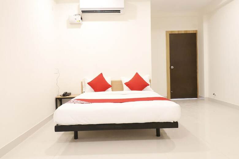 Hotel Oyo Flagship 27991 Mundhwa Uc